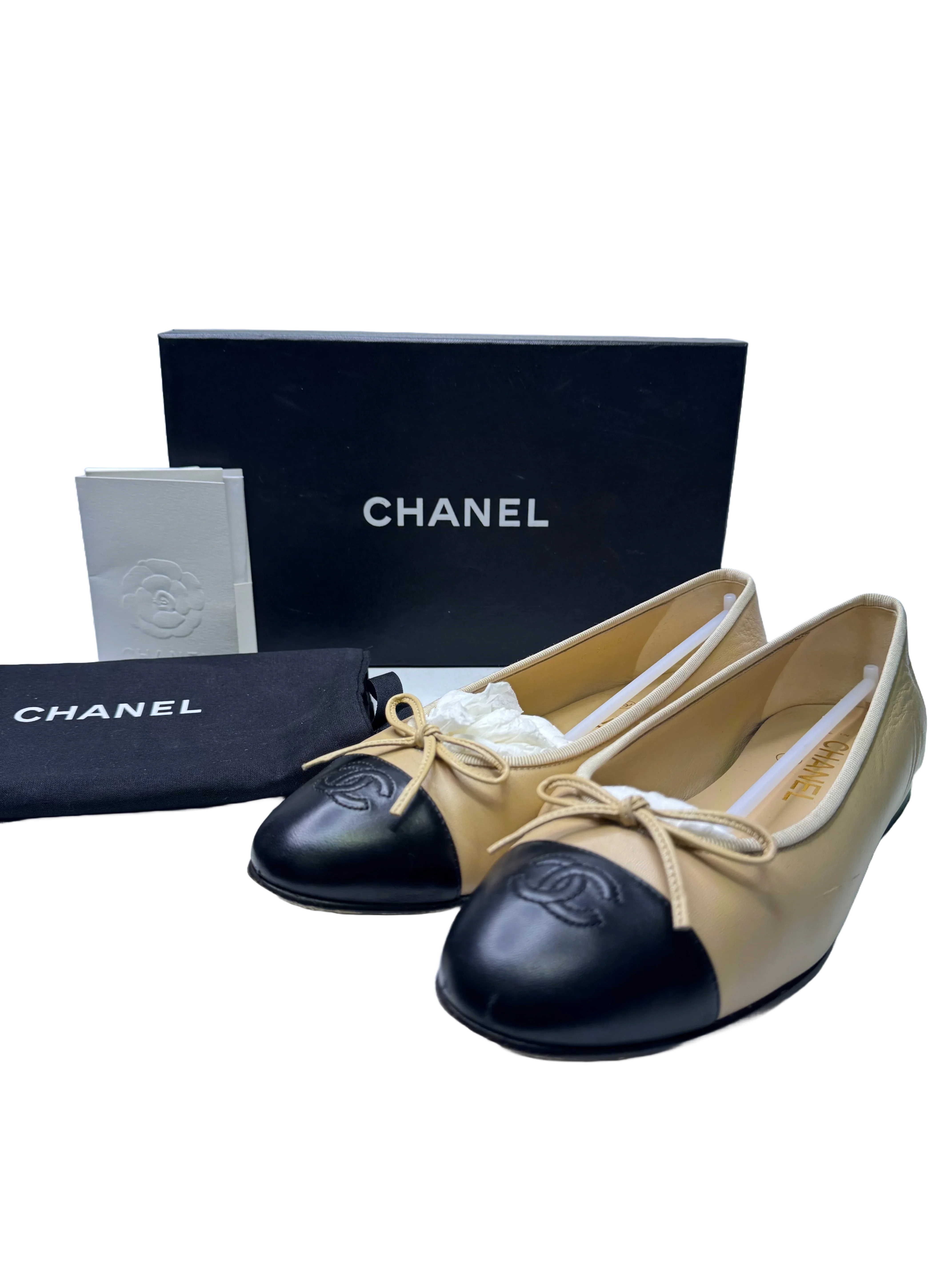 Chanel Lambskin Leather CC Logo Ballerina Ballet Flats 39 - Lost Designer