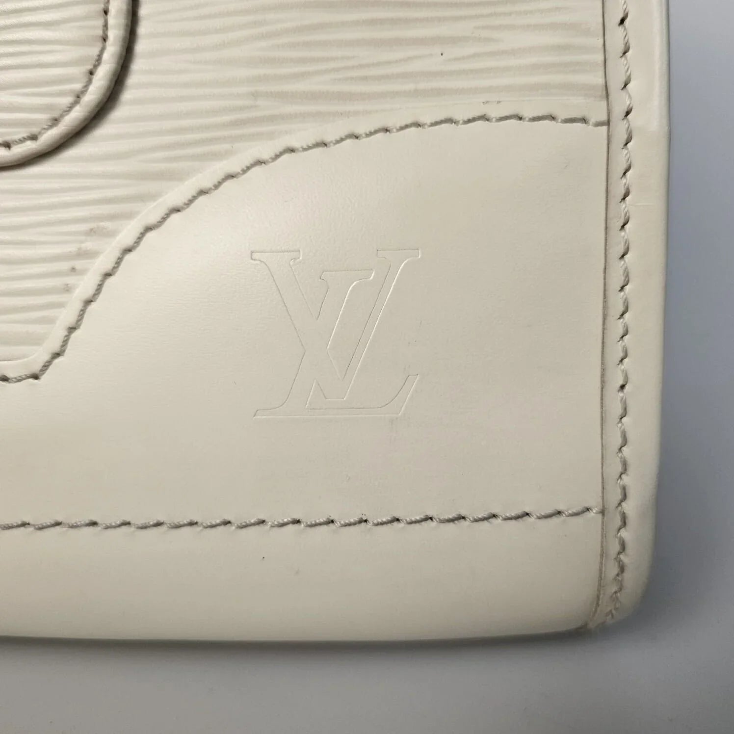 Louis Vuitton Madeleine Epi GM Bag White - Lost Designer
